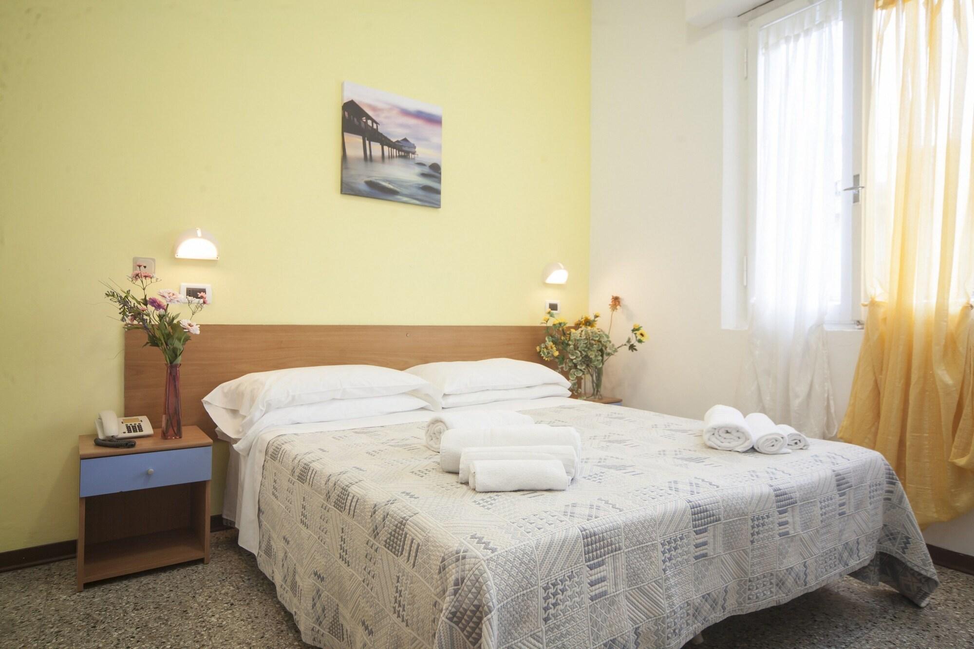 Hotel Eliseo Rimini Buitenkant foto