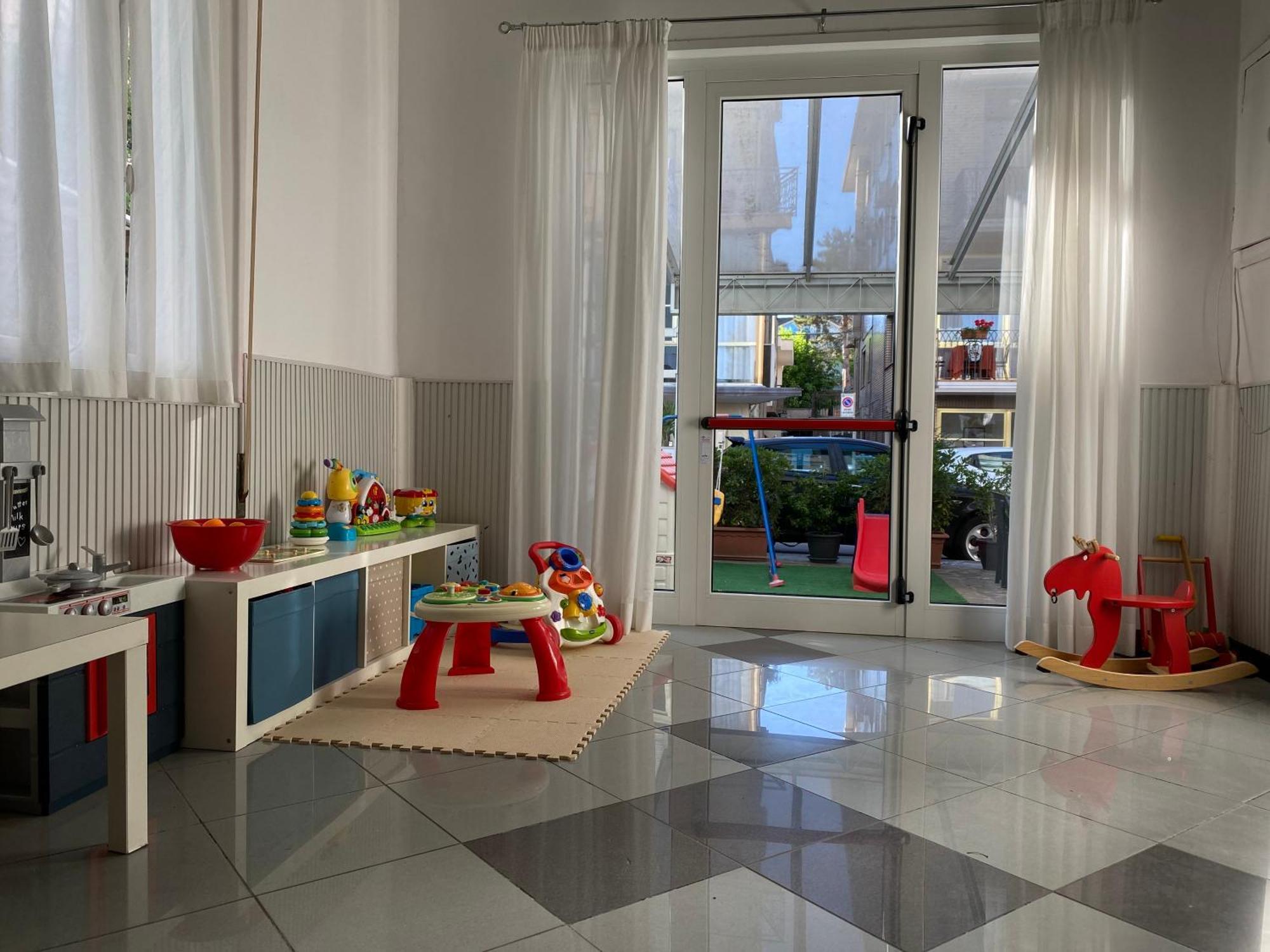 Hotel Eliseo Rimini Buitenkant foto