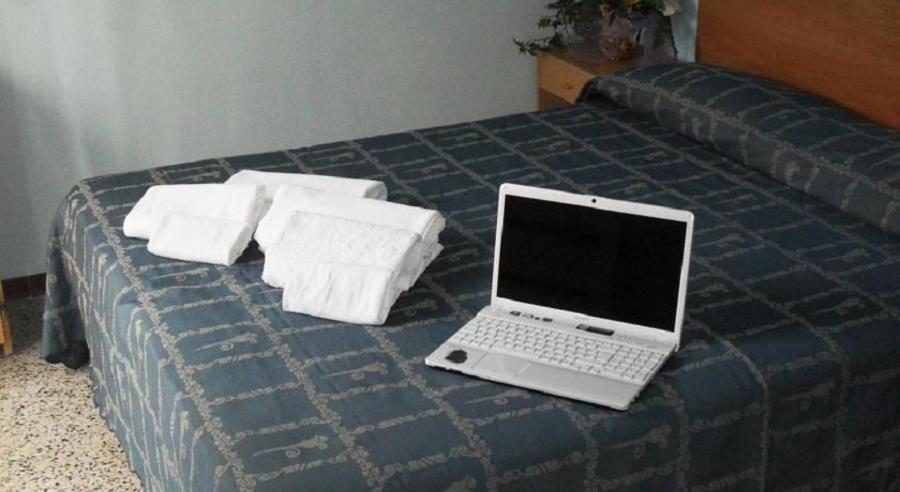 Hotel Eliseo Rimini Buitenkant foto